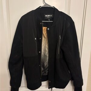 Versatile Bomber Jacket